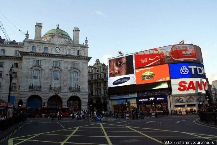 Площадь Пиккадили Лондон, Великобритания