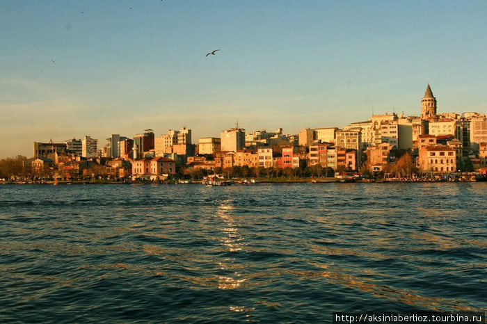 вид на Галату со стороны Султанахмета Стамбул, Турция