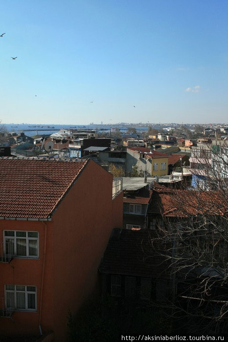 вид на Мраморное море со стороны Султанахмета Стамбул, Турция
