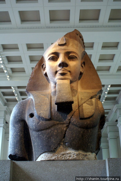 Бюст фараона Лондон, Великобритания