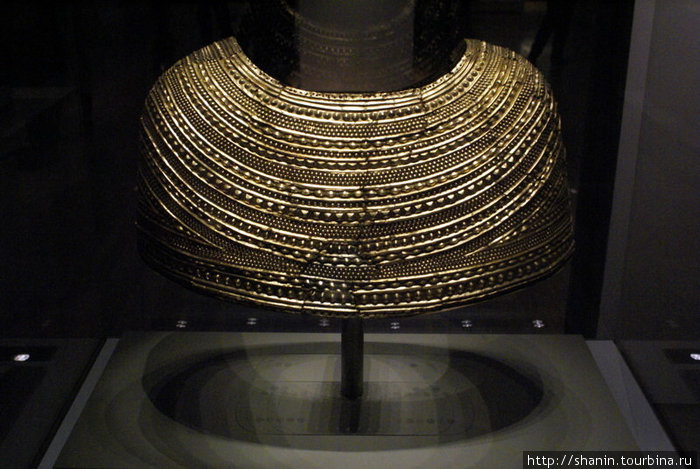Золотое ожерелье Лондон, Великобритания