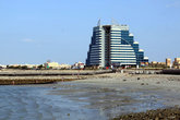 Отель на берегу моря