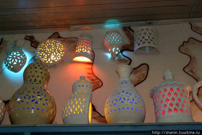 Лампы Аали, Бахрейн