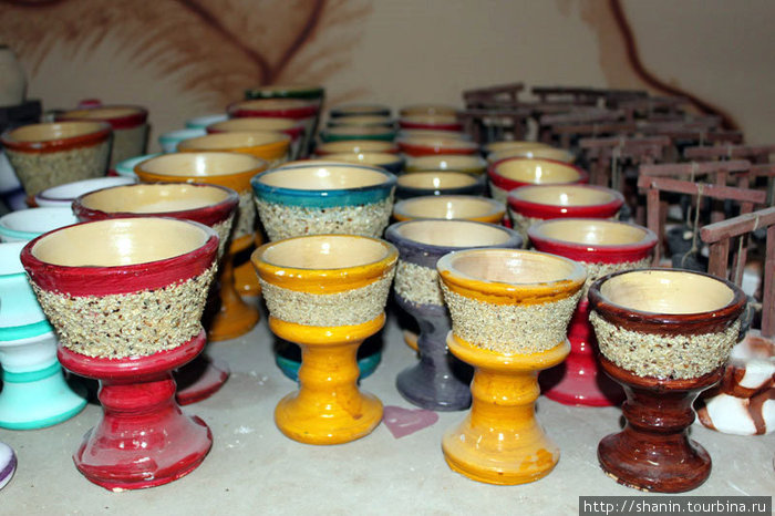 Чашки и рюмки Аали, Бахрейн