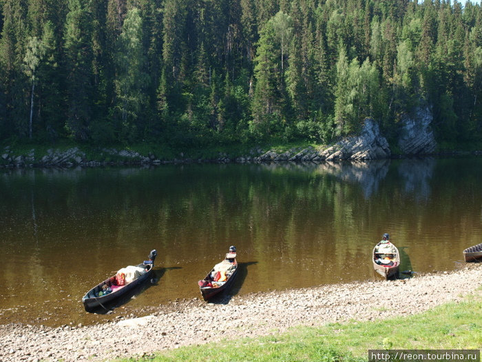 Лодки в летний полдень Республика Коми, Россия