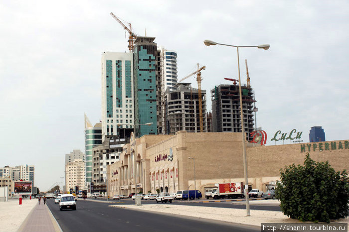 Торговый комплекс и новые дома Манама, Бахрейн