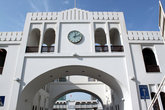 Ворота Аль-Бахрейн — вид сзади