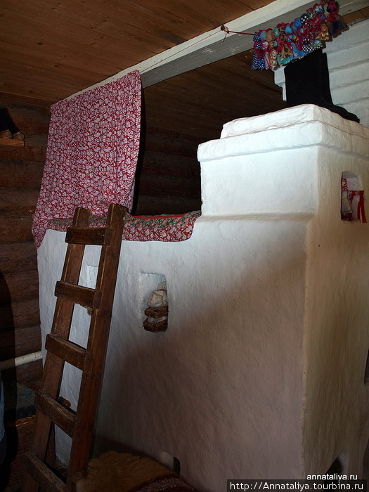 Печка в домике кучера Ясная Поляна, Россия