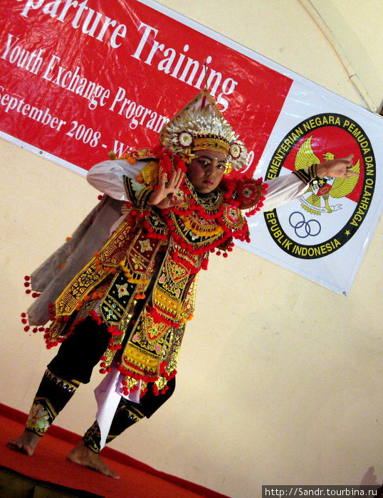 Традиционные танцы Индонезии Индонезия