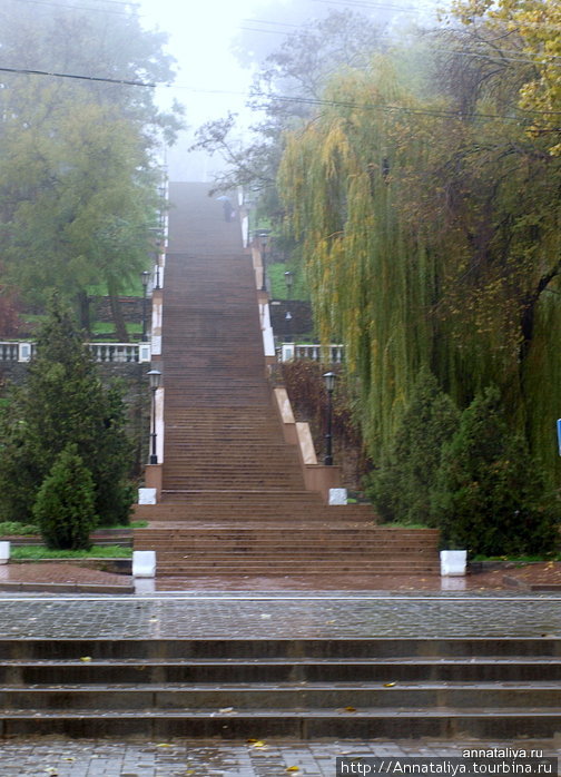 Каменная лестница к морю Таганрог, Россия