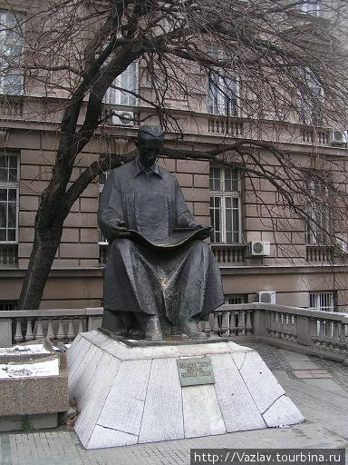 Памятник Тесле Белград, Сербия