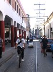А закончилось мое странствие в Сантьяго-де-Куба — самом веселом и живом кубинском городе, откуда я снова убыла в Гавану и потом домой! :-)) Одна из Сантьягских улочек!