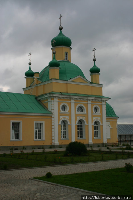 Введено-Оятский женский монастырь Лодейное Поле, Россия