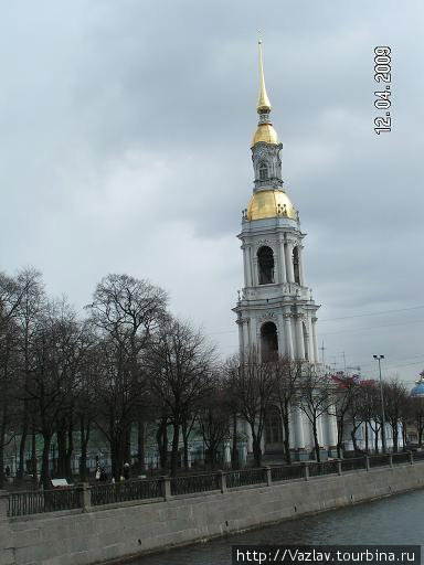 Колокольня на берегу Крюкова канала Санкт-Петербург, Россия