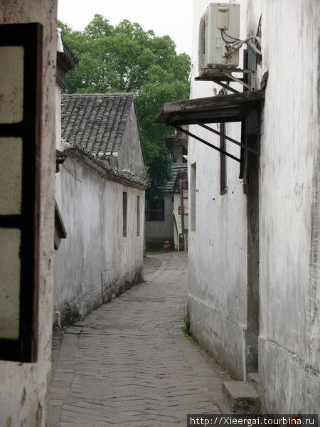 Улица в Тунли Уцзян, Китай