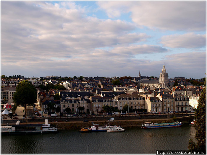 Вид со смотровой площадки Анже, Франция