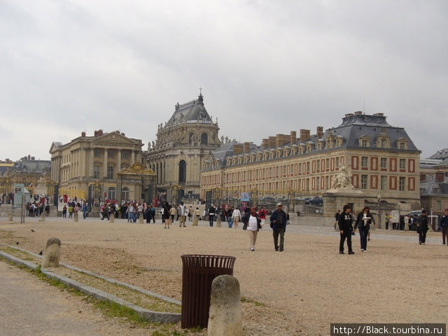 Подходы к версальскому дворцу Версаль, Франция