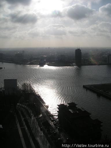 Солнце выглянуло Роттердам, Нидерланды