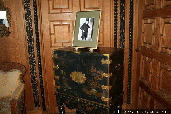 Портрет Черчилля в кабинете, в котором он жил. Алупка, Россия