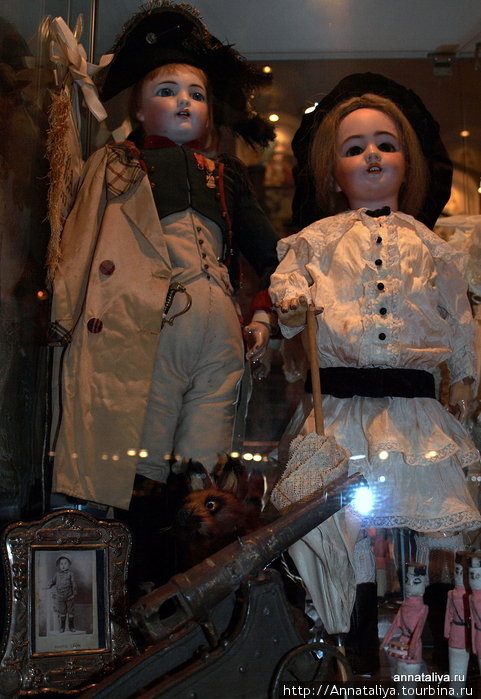Ну, и, конечно, отдельный разговор — это фарфоровые куклы Москва, Россия
