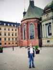 Оказавшись в Стокгольме на Риддархольмене, невозможно обойти вниманием величественный католический собор.