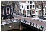 Вид из окна. Центральные улицы Амстердама.