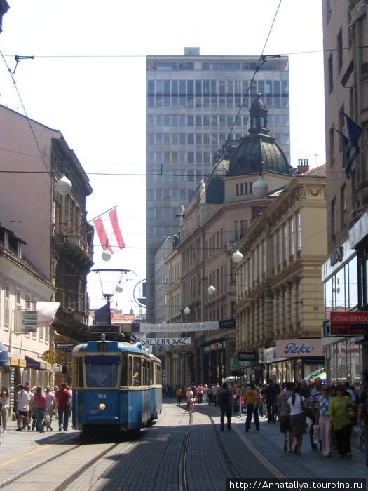 А затем я вернулась в Загреб! Это его центральная улица! Хорватия