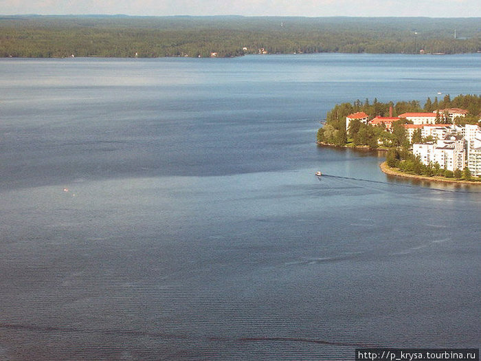 Вид из башни на озера и город Тампере Тампере, Финляндия