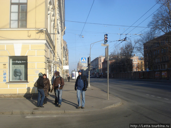 Прогулка вдоль реки Санкт-Петербург, Россия