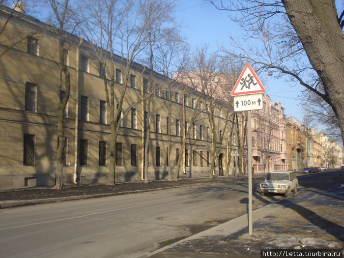 Прогулка вдоль реки Санкт-Петербург, Россия