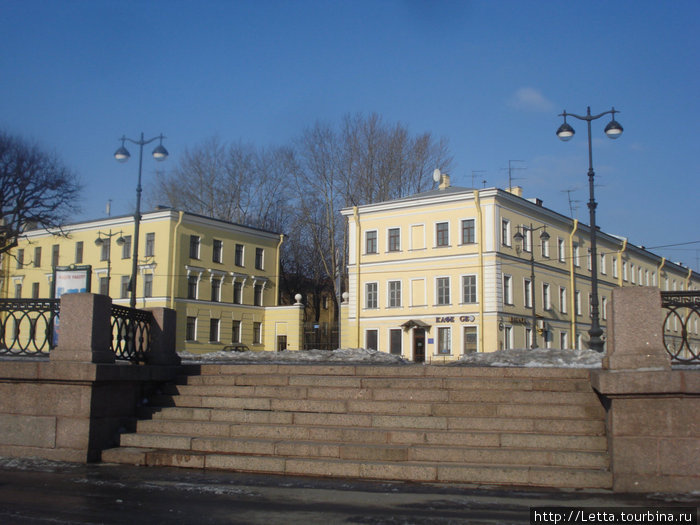 Прогулка вдоль реки Санкт-Петербург, Россия