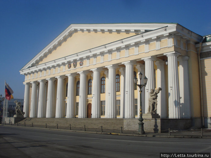 Прогулка вдоль реки Санкт-Петербург, Россия