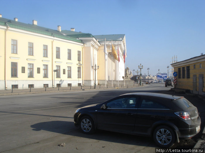 Прогулка вдоль реки Санкт-Петербург, Россия