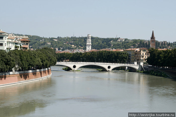 вид с моста на Адидже Верона, Италия