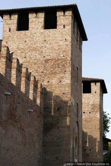 башни замка Кастельвеккио Верона, Италия