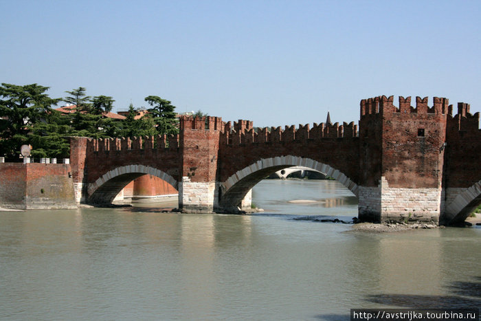 мост Скалигеров Верона, Италия