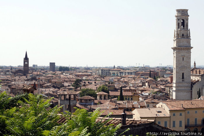крыши Вероны Верона, Италия