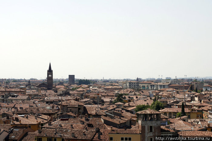 крыши Вероны Верона, Италия