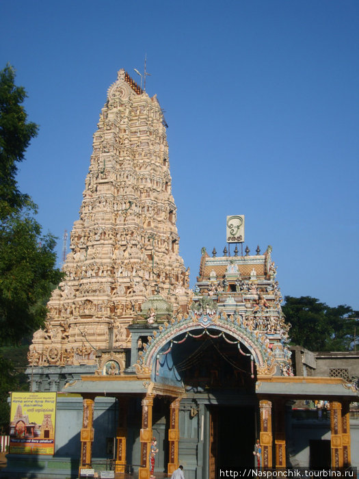 Индуистский храм в Коломбо Шри-Ланка
