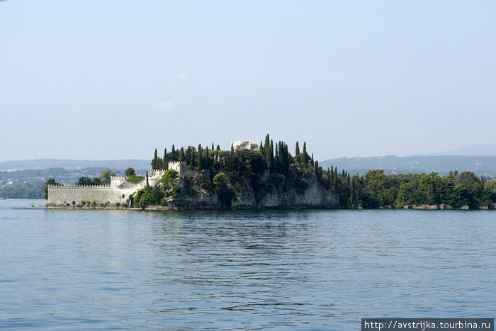 частный остров Озеро Гарда, Италия