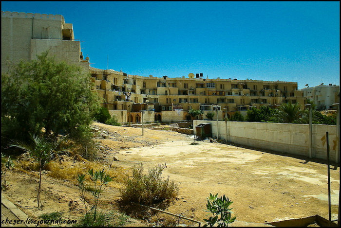 Один их немногих жилых домов Шарм-Эль-Шейх, Египет