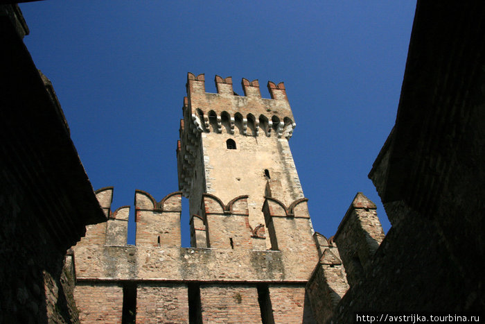 замок Скалигеров Сирмионе, Италия