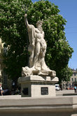 Нептун. Один из четырех фонтанов на площади Рынок.