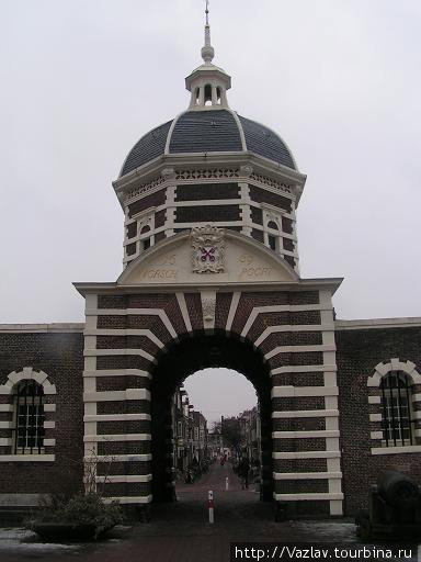 Ворота в город Лейден, Нидерланды