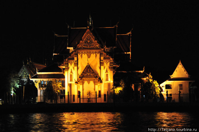 Тук-тук,  зима в Бангкоке и Королевский Дворец. Бангкок, Таиланд