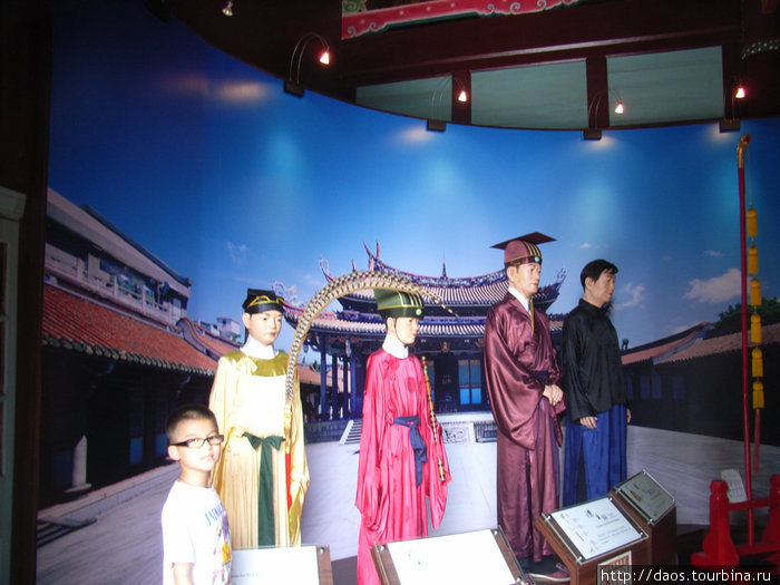 Поесть змей, увидеть сокровища императоров Тайбэй, Тайвань