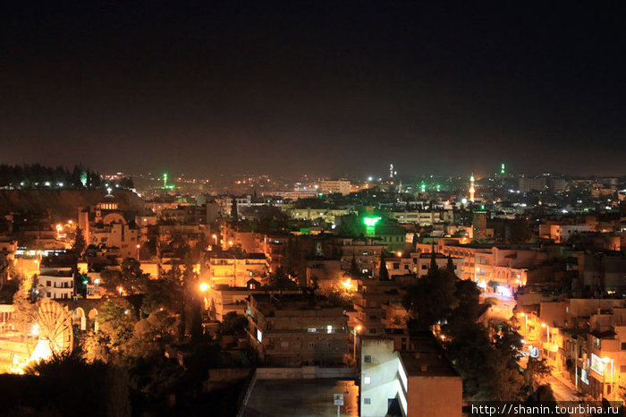 Ночью в Хаме Хама, Сирия