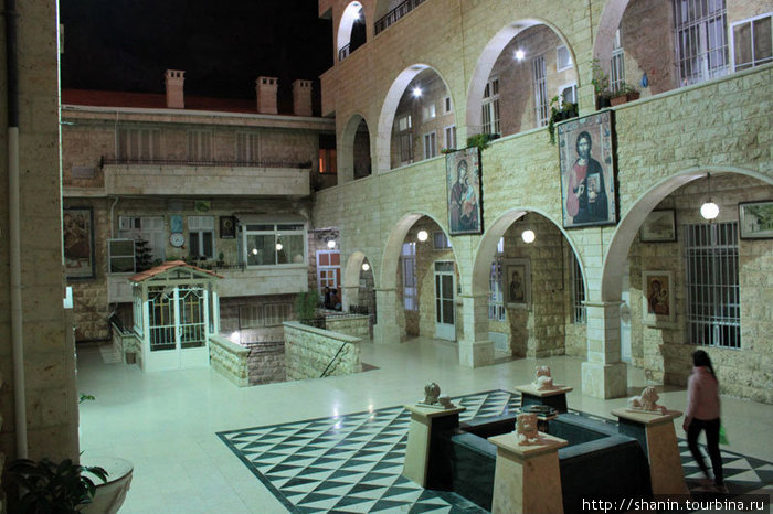 Ночью в монастыре Святой Феклы Маалула, Сирия