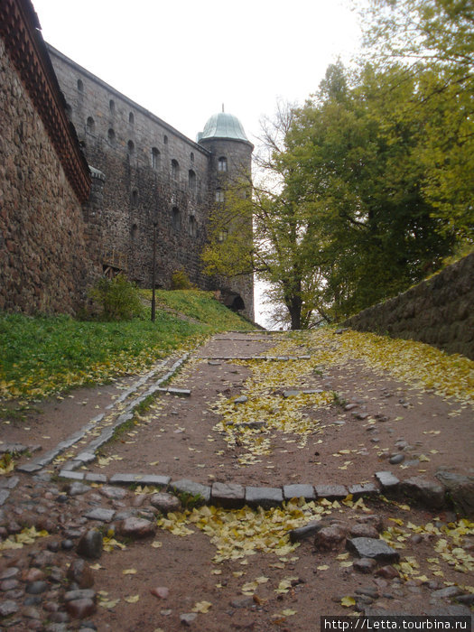 Выборгский замок (1293 г) Выборг, Россия