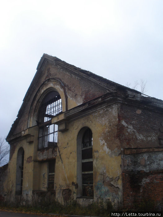 Портал разрушенного Доминиканского монастыря Выборг, Россия